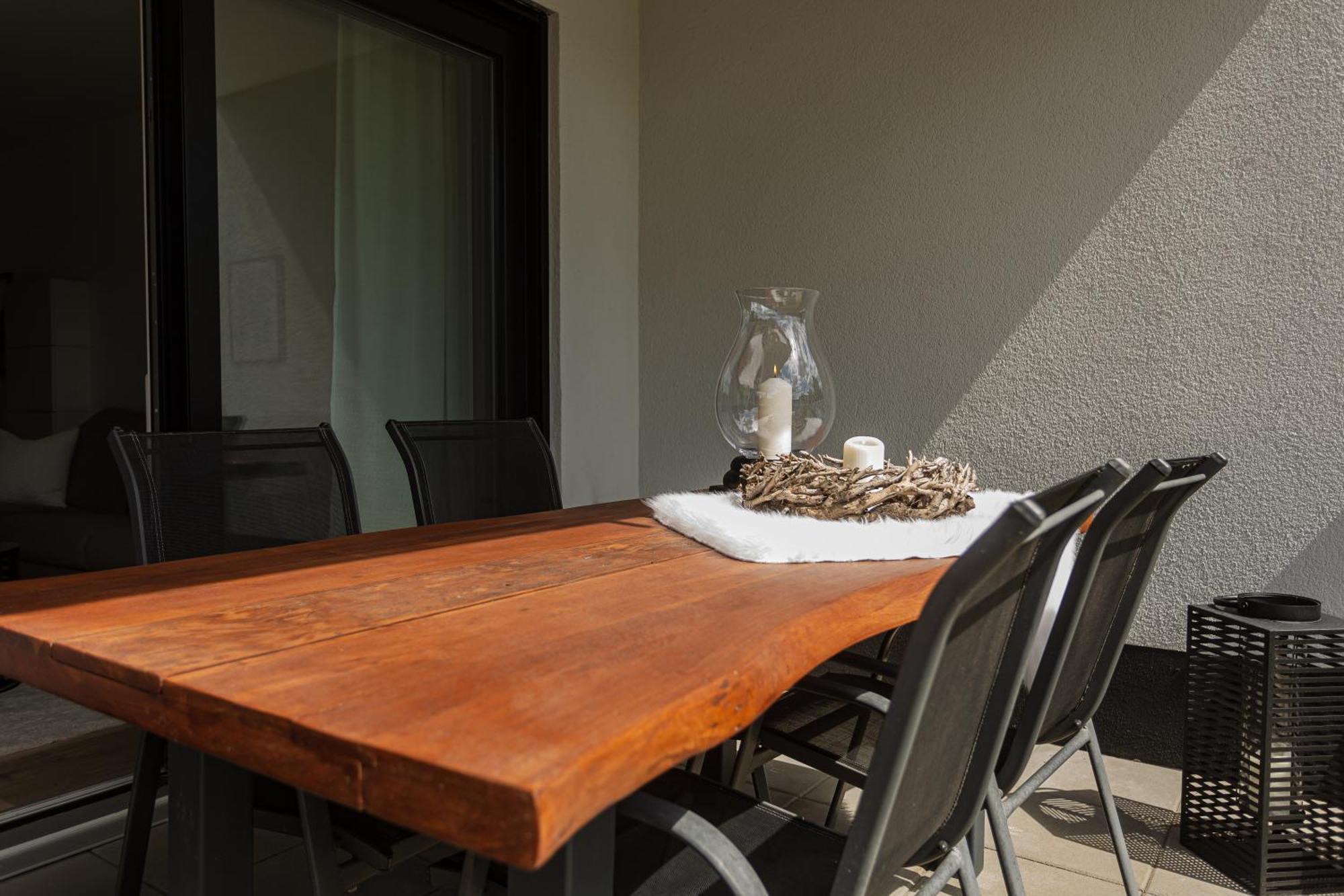 Luxusferienwohnung Moselruhe Bullay Mit Grosser Terrasse Und Schoenem Ausblick Bagian luar foto